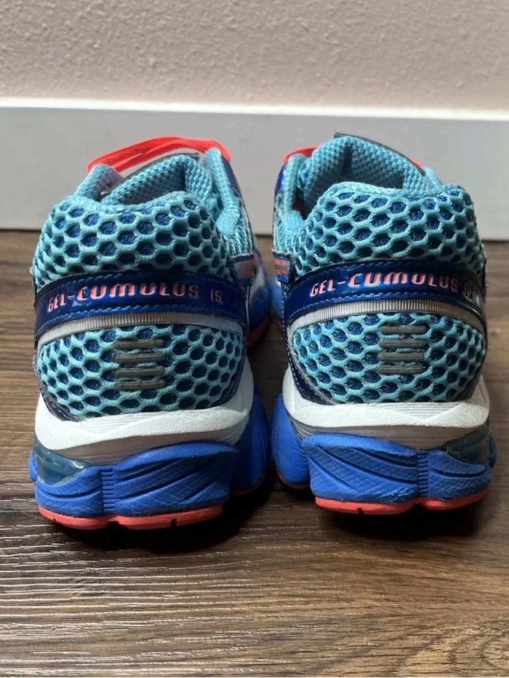 ASICS Gel-Cumulus 15 Running Shoes - Picture 3 of 7